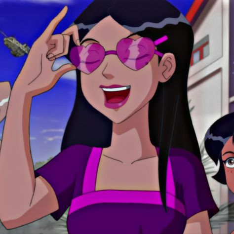 Totally Spies Clover Fanart, Mandy Totally Spies Icon, Totally Spies Mandy, Mandy Totally Spies, Childhood Aesthetic, Tomboy Art, Dc Comics Girls, Y2k Profile Picture, Monster High Pictures