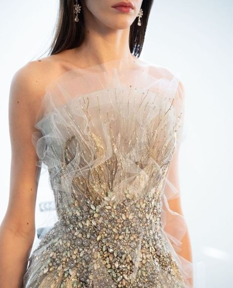 Diaphanous Dress, Marchesa Couture, Marchesa Fashion, Marchesa Gowns, Tulle Balls, Exquisite Gowns, Beaded Tulle, Tulle Ball Gown, Gala Dresses