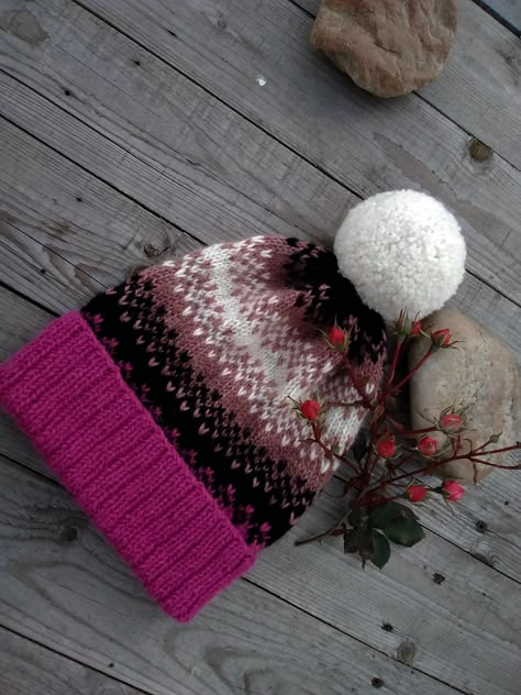 Pink Beauty Fair Isle Hat [FREE Knitting Pattern] | VETKA Oversize Sweater Crochet Pattern, Diamond Granny Square, Heart Mittens, Fair Isle Hat Pattern, Cable Knit Hat Pattern, Hat Free Knitting Pattern, Knitting Mittens, Beauty Fair, Fair Isle Hat