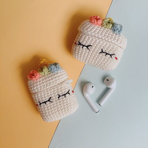 Crochet Airpods Case Pattern Free, Crochet Airpods Pro Case, Crochet Airpods, Crochet Case, Crochet Business, Crochet Unicorn, Unicorn Pattern, Crochet Handmade, Airpods Case