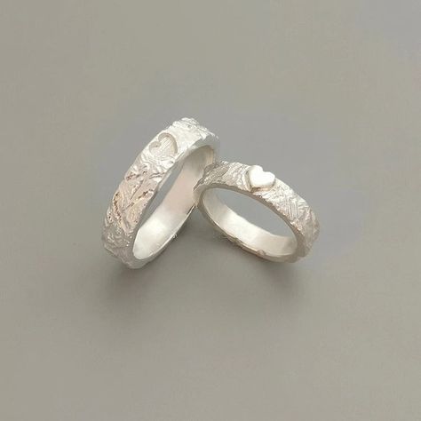 Hand In Hand White Head Love Couple Ring Open https://www.eloyroyal.com/products/hand-in-hand-white-head-love-couple-ring-open Eloy Royal #Bestseller Lesbian Wedding Rings, White Head, Couple Ring, Lesbian Wedding, Happy Together, Hand In Hand, Couple Rings, Love Ring, Jewelry Patterns