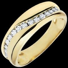 Modern Wedding Rings, Smart Ring, Yellow Gold Diamond Ring, Fine Jewels, Fashion Couple, Stunning Jewellery, Ring Ring, Toulouse, Marie Claire