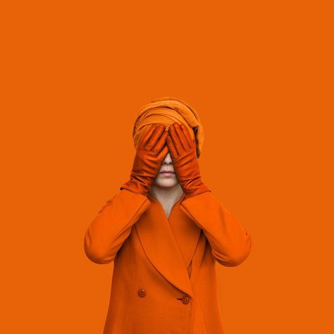 Unknown orange by Agnieszka Pa?ko on 500px.com Monochromatic Photoshoot, Monochromatic Photography, Artsy Photos, Orange Wall Art, Fall Photoshoot, Portrait Images, Colored Highlights, Orange Background, Commercial Photographer