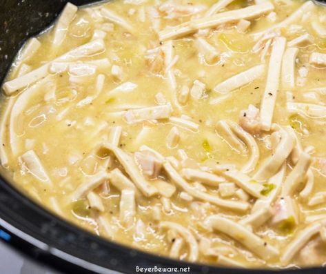 Simple Crockpot Chicken Noodle Soup, Crockpot Chicken Reames Noodles, Crock Pot Chicken And Noodle, Crockpot Chicken And Noodle Soup, Chicken Noodle Recipes Crockpot, Crock Pot Noodles And Chicken, Chicken Noodle Soup In The Crockpot, Comfort Chicken And Noodles Crockpot, Easy Chicken Noodles Crockpot