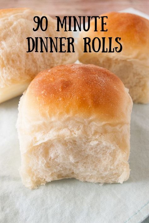 Dinner Rolls Recipe Homemade, Rolls For Dinner, Oatmeal Dinner, Rolls Baking, Dinner Rolls Easy, Yeast Rolls Recipe, Rolls Easy, Bread Soft, Homemade Rolls