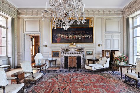 Dining Room Feature Wall, Old English Manor, Buckinghamshire England, Waddesdon Manor, Drawing Room Design, Traditional Chic, Georgian Interiors, State Room, Herringbone Wood Floor