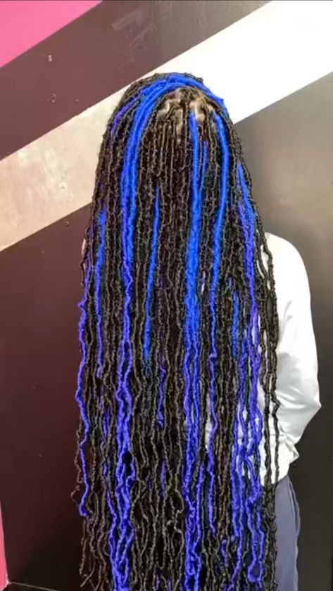 Soft Locs With Color Blue, Blue Protective Styles, Blue And Black Soft Locs, Black And Blue Faux Locs, Black And Blue Boho Braids, Blue Soft Locs, Locs Color, Faux Locs Styles, Cute Box Braids