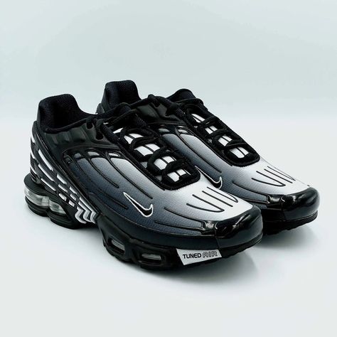 Nike Air Max Plus 3 (TN) Black White - SA Sneakers Nike Air Max Plus Outfit, Air Max Plus Outfits, Nike Tn Shoes, Nike Tn Air Max, Nike Air Max Plus 3, Nike Tn Air, Nike Airmax Plus, Men Streetwear Outfits, Tn 3