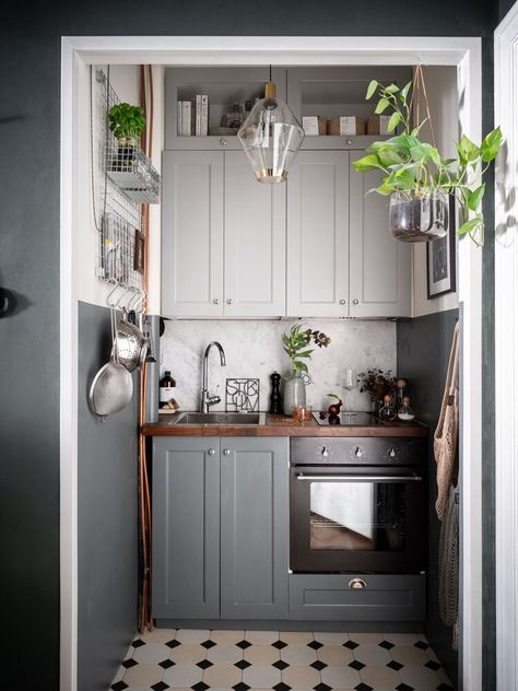 Tiny Kitchen Ideas Apartments Studios, Studio Apartment Kitchenette, Tiny Kitchenette Ideas Studios, Studio Apartment Kitchen Layout, Small Kitchen Basement, Tiny Studio Kitchen, Small Basement Studio, Pink Studio Apartment, Tiny Basement Apartment