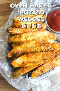 How To Make Jojo Potatoes, How To Make Jojos Potatoes, Jo Jo Potatoes Wedges Baked, Baked Jojo Potatoes, Oven Fries Wedges, Baked Potato Wedges Oven Crispy, Potato Wedges Baked Crispy, Jojo Fries, Jojos Recipes