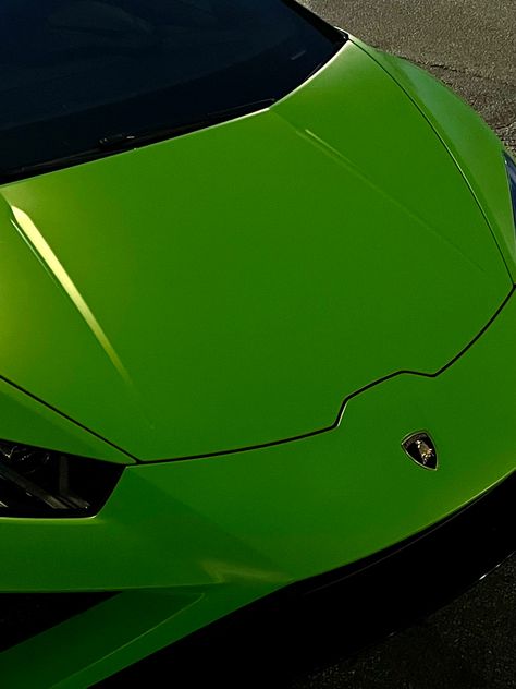 Neon Green Lamborghini, Photo Aesthetic Vert, Hot Green Aesthetic, Electric Green Aesthetic, Money Green Aesthetic, Green Rich Aesthetic, Green Money Aesthetic, Green Aesthetic Car, Aestetic Vert