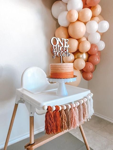 Appetizers Birthday Party, Easy One Year Old Birthday Party, 1st Birthday Peach Theme, Peach One Year Birthday, Bby Shower Ideas, Baby’s 1st Birthday Ideas, One Sweet Peach Birthday Cake, Small First Birthday Ideas, Sweet As A Peach First Birthday