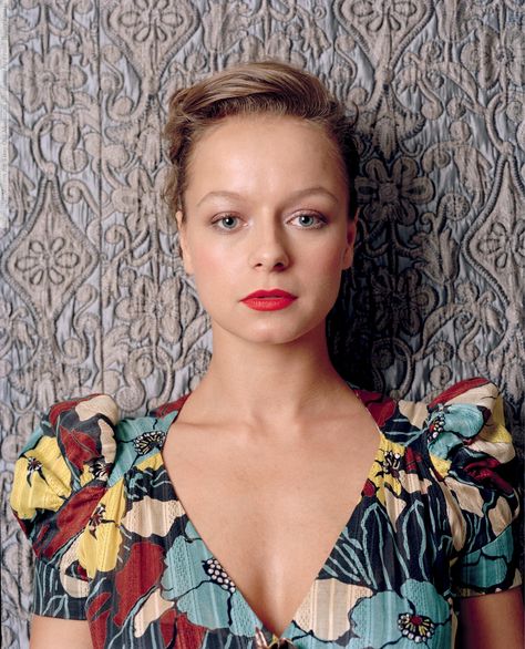 Samantha Morton photographed by Frank Bauer for Time Out Magazine, 2011 Samantha Morton, Tom Selleck, High Fashion Editorial, Tv Awards, Celebrity Wallpapers, English Actresses, Celebrity Photos, Actors & Actresses, Photo Shoot