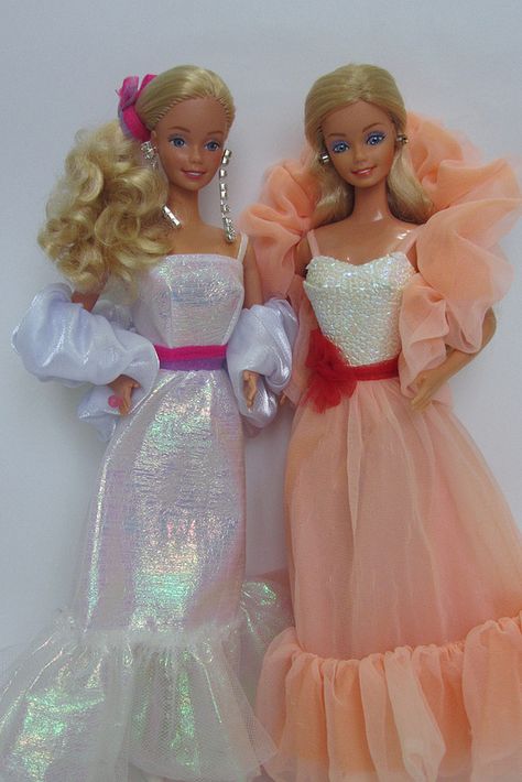 Crystal Barbie 1983 & Peaches 'N Cream Barbie 1984 | by Sonnenschein World Crystal Barbie, 1980s Barbie, Barbie 1990, Lady Lovely Locks, Barbie 80s, Blue Evening Gowns, Barbie Toys, Beautiful Barbie Dolls, Barbie Accessories