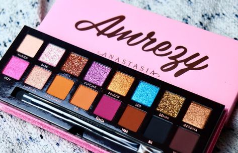 Amrezy Palette - Anastasia Beverly Hills. Amrezy Palette, Anastasia Beverly Hills Palette, Product Wishlist, New Cosmetics, Beauty Gadgets, Eyeshadow Palettes, Luxury Makeup, Makeup Items, Beauty Product