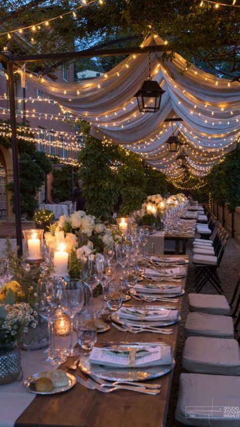 Small Backyard Wedding At Home, Backyard Wedding Ideas On A Budget, Home Wedding Ideas, Country Wedding Songs, Wedding Ideas On A Budget, Dream Wedding Reception, Dream Wedding Decorations, Country Theme Wedding, Wedding Altars