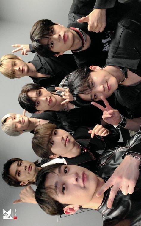 Skz All Together, Skz Group Photo Ot8, Skz Ot8 Wallpaper, Skz Group Photo, Stray Kids Lockscreen, Stray Kids Ot8, Group Wallpaper, Skz Ot8, Different Person