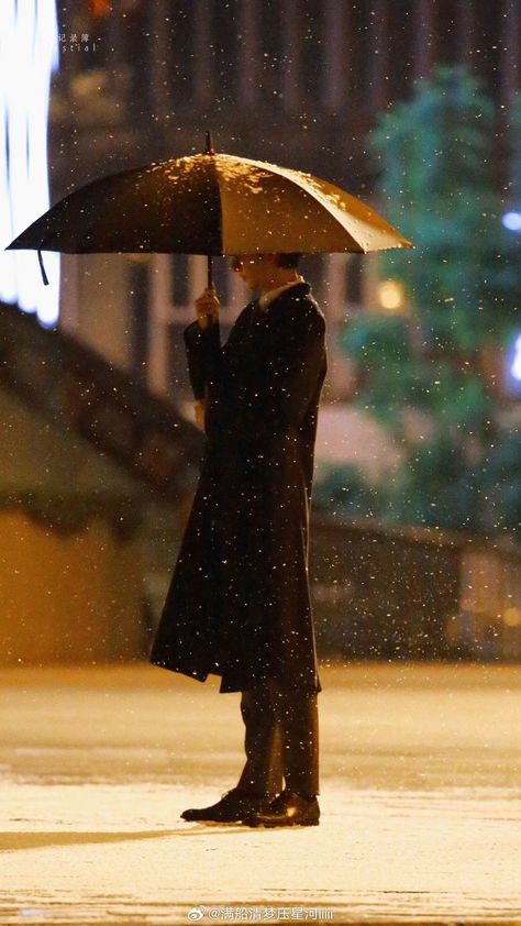 Aesthetic Couple Breakup, Rainy Photoshoot, Rainy Day Photography, Umbrella Drawing, Aesthetic Tumblr Backgrounds, Umbrella Photography, Umbrella Man, Book Cover Artwork, Male Pose Reference