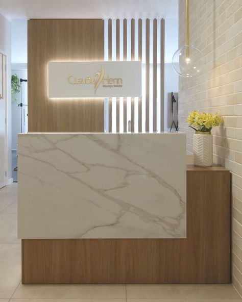 Small Clinic Design, Dental Design Interior, Small Reception Desk, Doctor Office Design, Office Reception Design, Dentist Office Design, Custom Reception Desk, Medical Office Decor, Dental Office Design Interiors