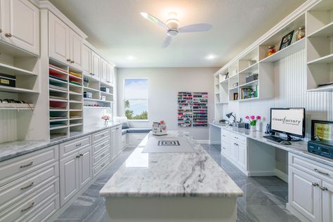 White melamine craft room with raised panel door and drawer fronts and crown molding. Multiple workstations and large island for crafting while standing. Laundry Craft Rooms, Sewing Room Inspiration, Sewing Room Design, Dream Craft Room, Raised Panel Doors, Craft Room Design, Building House, Quilting Room, Scrapbook Room