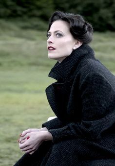 Sherlock Coat, Sherlock And Irene, Walburga Black, Lara Pulver, Irene Adler, Amanda Abbington, Sherlock Cast, Mrs Hudson, Sherlock Holmes Bbc