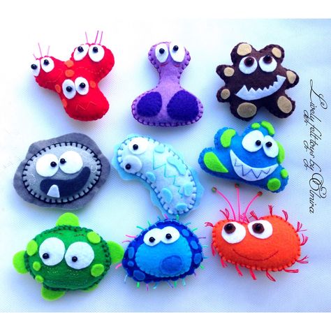 Biology Decorations, Plush Microbes, Doctor Craft, Badge Accessories, Monster Anime, Biology Projects, Diy Crafts For Teen Girls, Polymer Clay Tutorials, Felt Finger Puppets