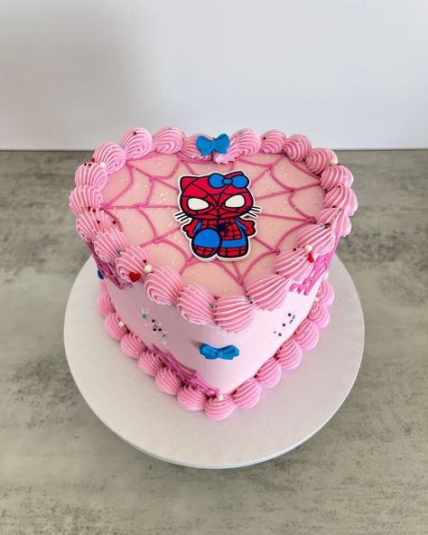 How cute is this Spider-Kitty??? Too cute!!! #Custom cakes in Orlando Fl./Tortas personalizadas en Orlando Fl #cakesinorlando #customcakesinorlando #thecitybeautifulcakes #cakeart #orlandofl #spiderkitty #spiderkittycakes Cute Funny Cake Ideas, Pink Spider Man Cake, Girly Spiderman Cake, Pink Spiderman Cake, Hello Kitty And Spiderman Cake, Cakes Y2k, Pretty Cakes Aesthetic, Character Cake Designs, 2027 Graduation