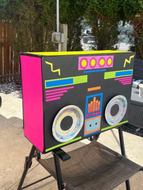 Decades Parade Float Ideas, 80s Theme Parade Float Ideas, Diy Cardboard Boombox Prop, 90s Theme Decorations Ideas, 90s Float Parade, Cardboard Dj Booth, Karaoke Trunk Or Treat, 80s Theme Homecoming Float, 90s Homecoming Float