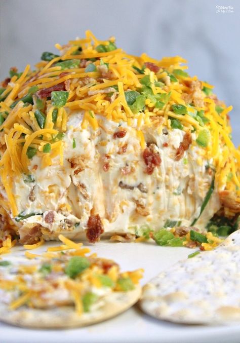 Bacon Jalapeno Dip, Jalapeno Cheeseball, Jalapeno Cheeseball Recipes, Popper Cheese Ball, Bacon Cheeseball Recipes, Tartiflette Recipe, Cheese Ball Recipe, Ball Recipes, Jalapeno Cheese