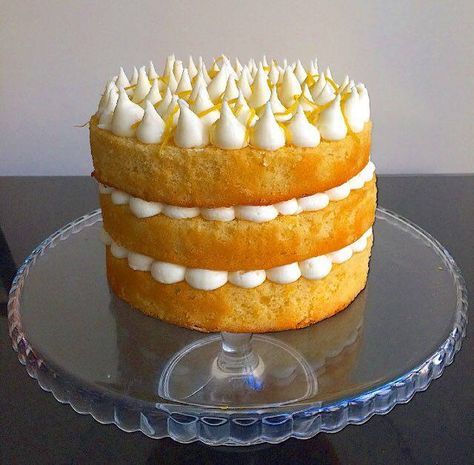 Lemon Syrup Cake, Lemon Heaven, Lemon Birthday Cakes, Homemade Lemon Cake, Cake Recipes Uk, Lemon Sponge Cake, Easy Cakes To Make, Syrup Cake, Lemon Sponge