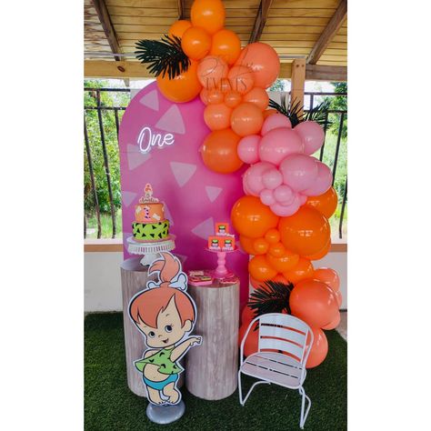 Pebbles 1st Birthday Party Ideas, Pebbles First Birthday Party Ideas, Pebbles Birthday Party Ideas, Pebbles Birthday Party, Flintstones Party, Halloween Chocolate Covered Strawberries, Bridal Shower Tablescape, Baby Party Themes, Baby Birthday Party Theme