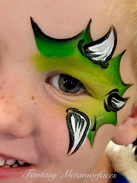 Disfraces Dinosaur Face Painting, Monster Face Painting, Dragon Face Painting, Easy Face Painting Designs, Eye Face Painting, Animal Face Paintings, Festival Face Paint, Face Painting For Boys, Cheek Art