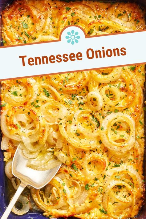 Scalloped Onions Casserole, Onion Casserole Vidalia, Tennessee Onion Casserole, Yummy Veggie Recipes, Onion Casserole Recipes, Cheesy Sides, Holiday Meals Thanksgiving, Vidalia Onion Casserole, Sweet Onion Casserole