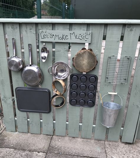 Eyfs Music Area Outside, Forest School Area Ideas, Wooden Pallet Ideas Eyfs, Preschool Garden Ideas Outdoor Classroom, Outdoor Learning Eyfs, Forest School Areas, Eyfs Garden Ideas Outdoor Areas, Music Area Eyfs, Forest School Area