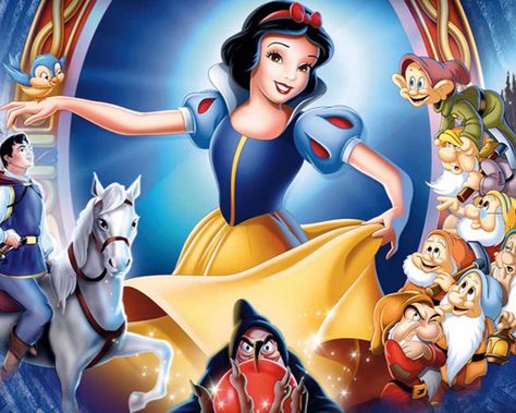 Snow White and the Seven Dwarfs - Magic Mirror on the wall, who is the fairest one of all? Snow White Wallpaper, Walt Disney Princesses, Sette Nani, Snow White Seven Dwarfs, Snow Images, Disney Princess Snow White, Snow White Disney, Wallpaper Disney, Film Disney