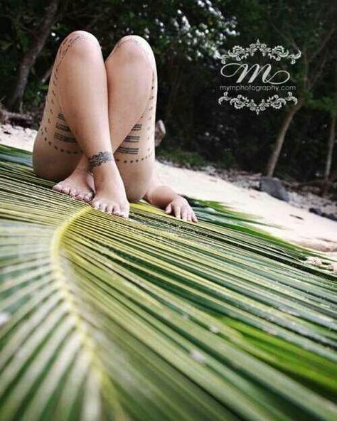 Malu Samoan Malu, Samoan Women, Ta Moko Tattoo, Marquesan Tattoos, Samoan Tattoo, Tattoo Photography, Metal Tattoo, Hawaiian Art, Turtle Tattoo