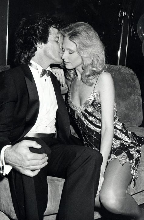 Madonna House, Studio 54 Fashion, Studio 54 Party, 70s Glam, Disco Glam, Disco Fever, 70s Disco, Studio 54, Vintage Party