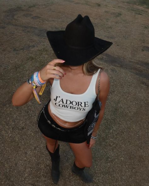 Day 3: Stagecoach - saved the best day for last 🖤 @stagecoach #jadorecowboys Stagecoach Picture Ideas, The Best Day, Picture Ideas, Good Day, Cowboy, Marketing, Outfit Inspo, Boots, Quick Saves