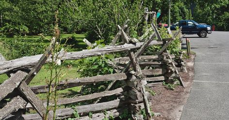 Connecticut Diaries: Colonial Style Split Rail Fence Split Rail Fence Ideas, Rail Fence Ideas, Cedar Split Rail Fence, New England Aesthetic, Split Rail Fence, England Aesthetic, Fence Styles, Rail Fence, Cedar Fence