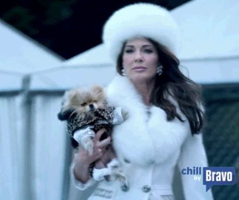 Rhobh - Lisa Vanderpump Lisa Vanderpump Aesthetic, Real Housewives Aesthetic, Vanderpump Rules Aesthetic, Real Housewives Outfits, White Fur Headband, Billionaire Wife, Lisa Vanderpump Style, Mafia Wives, White Fur Coat