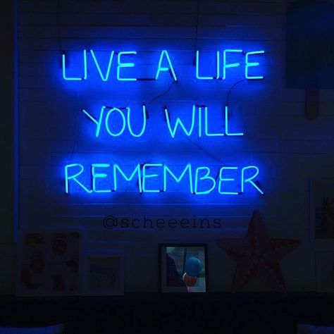 Neon Rouge, Neon Signs Quotes, Blue Aesthetic Dark, Blue Quotes, Neon Quotes, Inspirerende Ord, Neon Words, Affirmations Positive, Blue Neon