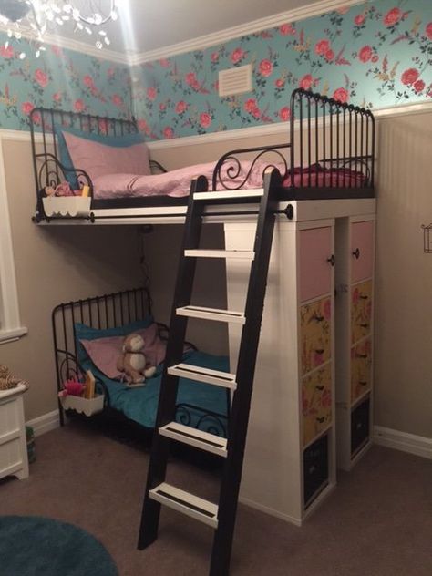 Minnen Bed Kids Room, Ikea Minnen Bed, Bed Kids Room, Bunk Bed Hacks, Triple Bunk Beds, Bed Kids, Hacks Ikea, Big Girl Bedrooms, Single Beds