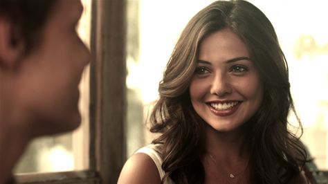 Danielle Campbell Danielle Campbell Screencaps, Danielle Campbell Starstruck, Danielle Campbell Icons, Davina Claire, Book Cover Design Inspiration, Danielle Campbell, Forbidden Love, Phoebe Tonkin, Best Friends Aesthetic