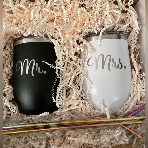 Beautiful Black And White Mr And Mrs 12 Oz Wine, Coffee, Beverage Tumblers. Includes 4 Metal Straws. Brand New In Box. Perfect For Wedding Gift, Bridal Shower Gifts. Age Of Sage