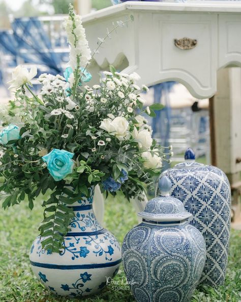 Breaking traditions, making memories! Our bride’s bold choice: Blue Pottery elegance over conventional Hindu wedding decor. A fusion of heritage and modernity, this wedding celebrates individuality and love Event Decor: @pixiedust__stories Photography: @sdsstudio Venue: @lemeridienkochi #wedding #keralawedding #modernwedding #modernweddingtheme #weddingtheme #weddingdecor #weddingdecoration #weddingdecorations #weddingdecors #weddingdesign #weddingdesigner #weddingdestination #weddingdes... Hindu Wedding Decor, Modern Wedding Theme, Wedding Blue, Blue Pottery, Hindu Wedding, Blue Teal, Making Memories, Event Decor, Wedding Modern