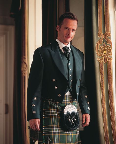 Irish Kilt, Victorian Shirt, Vintage Ireland, Irish Tartan, Kilt Outfits, National Clothes, Scottish Kilts, Men In Kilts, Irish Wedding