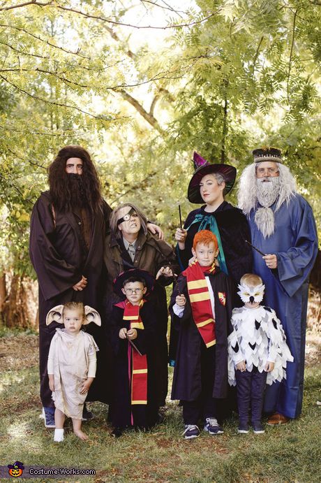 50 Creative DIY Harry Potter Costume Ideas Draco Malfoy Costume, Hagrid Costume, Voldemort Costume, Harry Potter Costume Ideas, Harry Potter Kids Costume, Dobby Costume, Harry Potter Kostüm, Harry Potter Groups, Harry Potter Activities