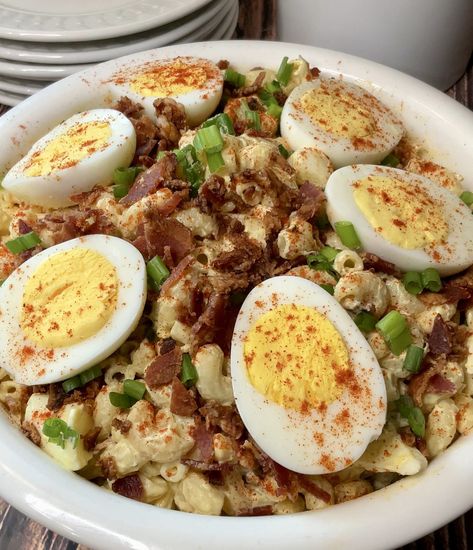 Deviled Egg Macaroni Salad with Bacon - What's Mom Cookin' Macaroni Salad With Bacon, Deviled Egg Macaroni Salad Recipe, Deviled Egg Macaroni Salad, Egg Macaroni Salad, Cookout Dishes, Bacon Pasta Salad, Pork Tenderloin Sandwich, Bacon Deviled Eggs, Ranch Pasta Salad