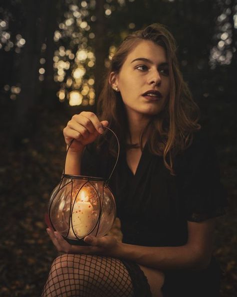 Hanna™ on Instagram: "Throwback to the previous spooky season 🎃 📷: @shawntakespictures 👚: @scarletdarkness_official • • • • • #throwback #spooky #spookyseason #halloween #photography #halloweenphotoshoot #photoshoot #photographer" Spooky Shoot, Halloween Photography, Halloween Photoshoot, Spooky Season, Halloween, Photographer, Photography, On Instagram, Quick Saves