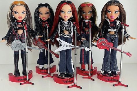 Bratz Merch, Bratz Dollhouse, Bratz Rock Angelz, Bratz Doll Outfits, Brat Doll, Venus Fashion, Barbie Wardrobe, Bratz Inspired Outfits, Doll Aesthetic